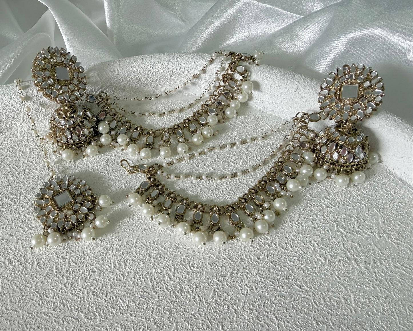 Rani Jhumka Set in White