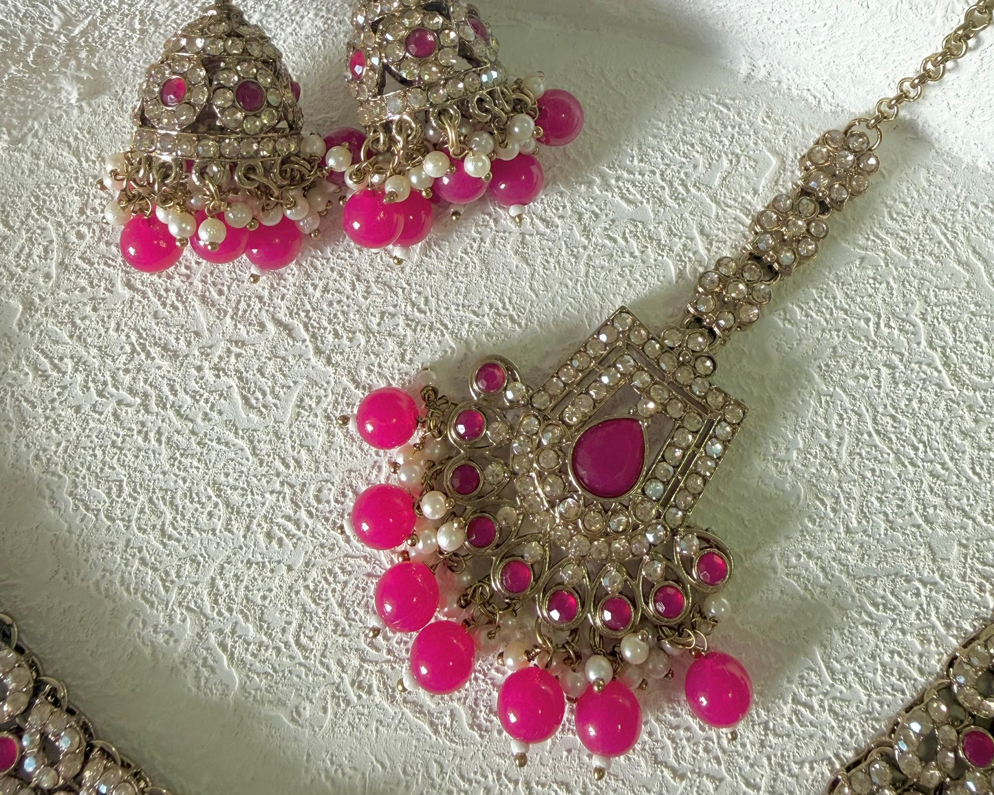 Sanya Necklace Set in Pink