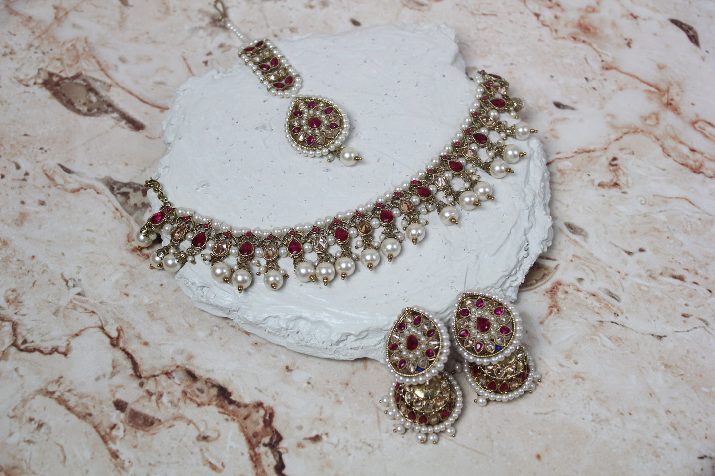 Sanjana Necklace Set in Magenta