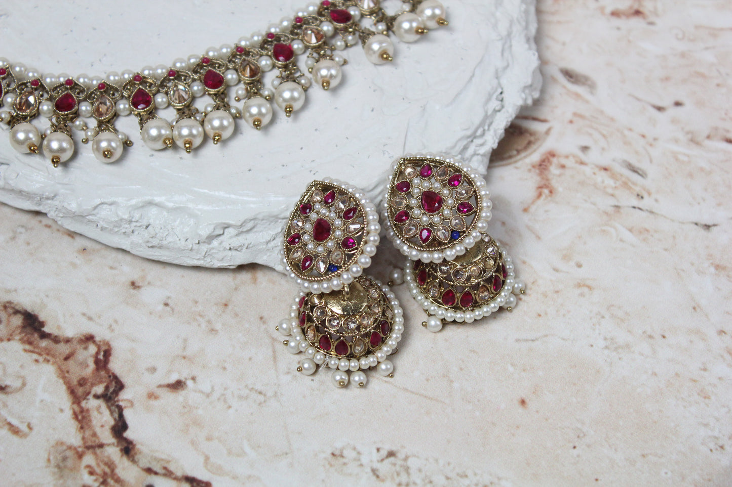Sanjana Necklace Set in Magenta