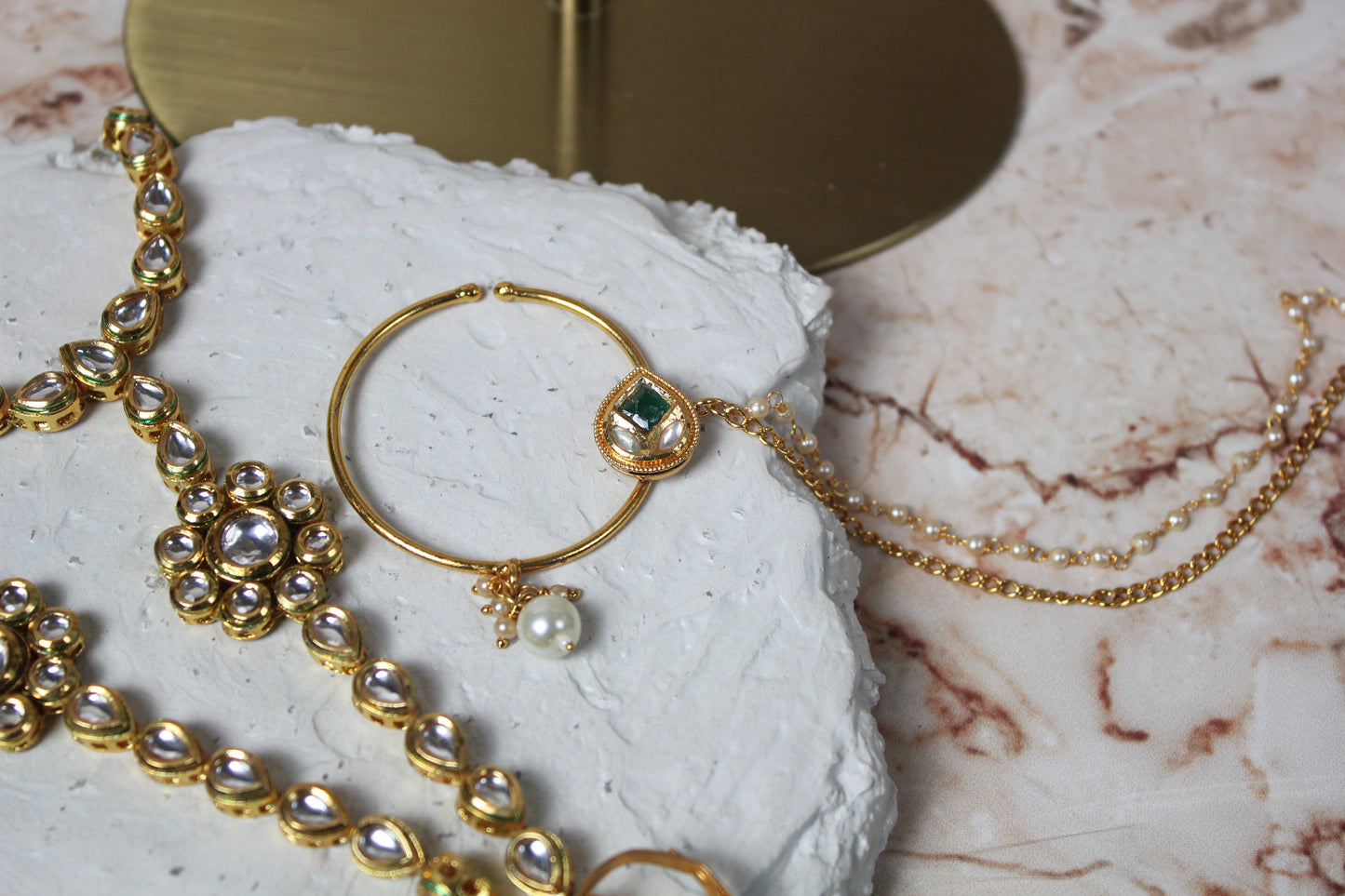 Sheena Kundan Necklace Set in Gold