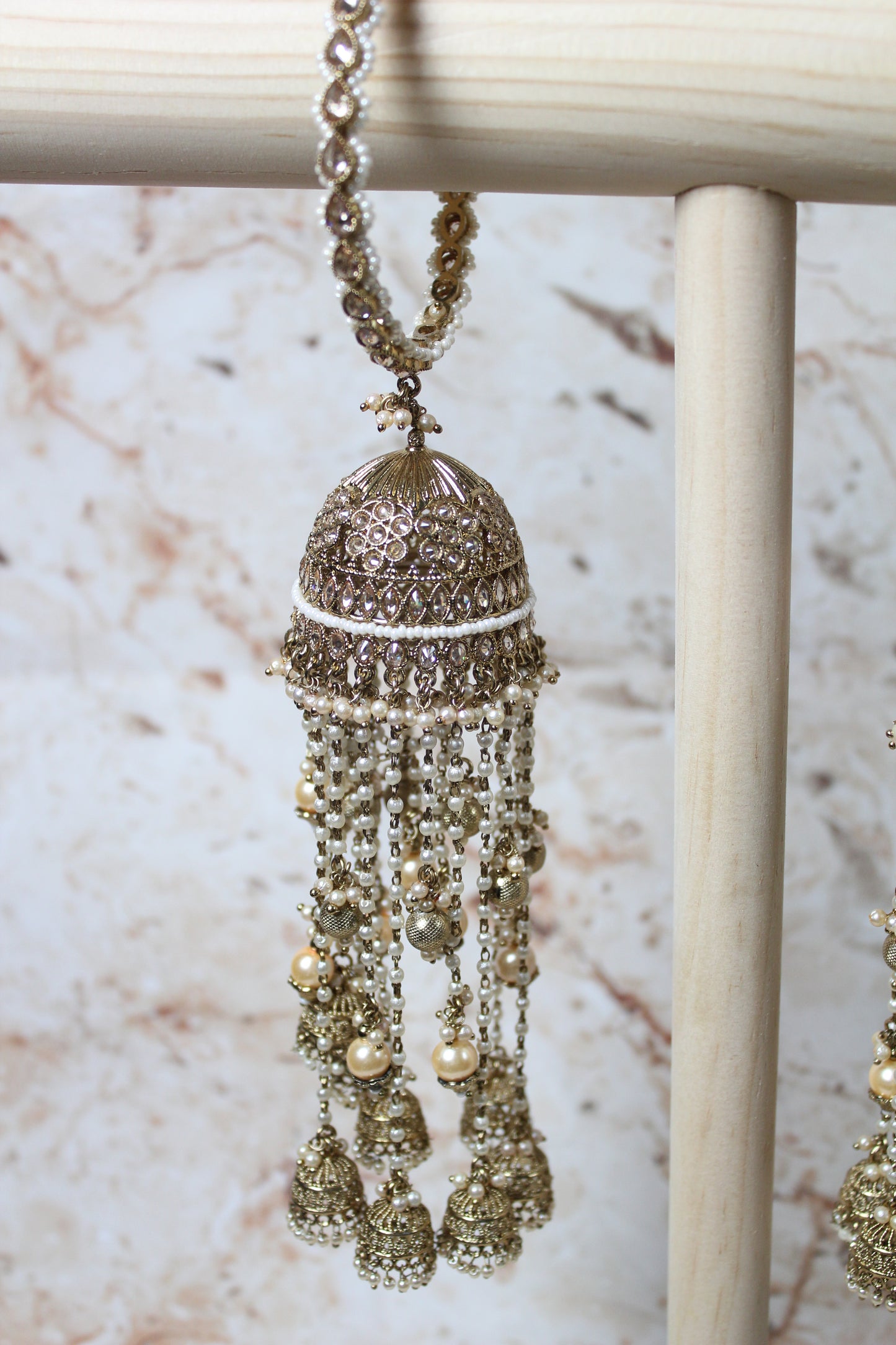 Sona Kaleera in Gold