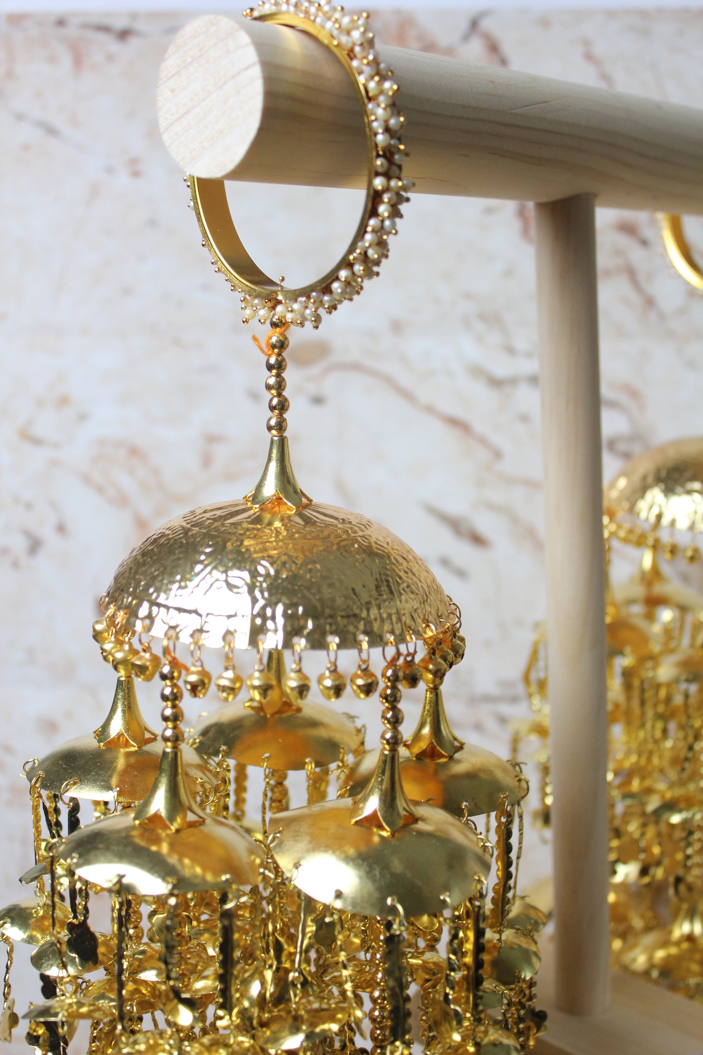 Jessy Kaleera in Gold