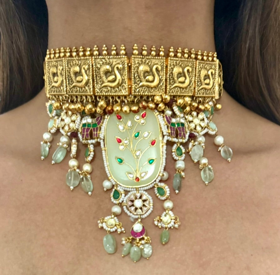 Padmika Necklace Set