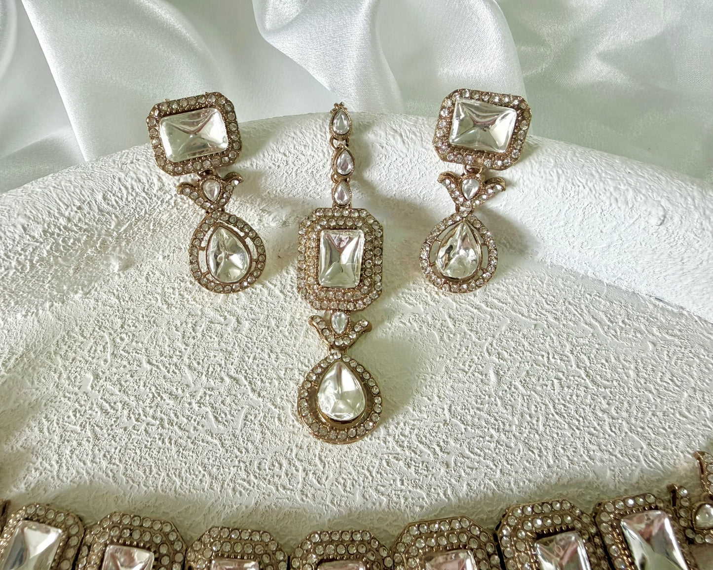 Indrani Necklace Set