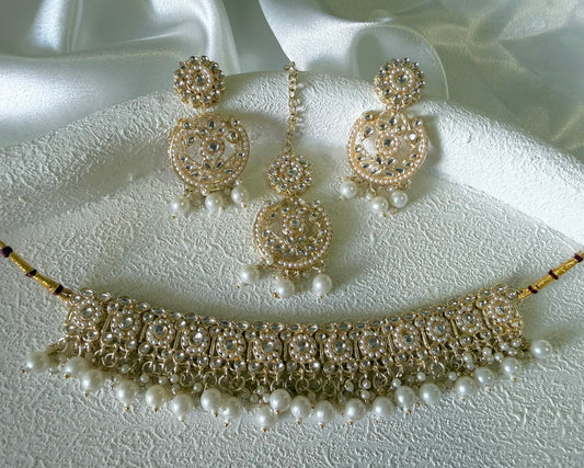Mina Necklace Set in White